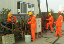 韓泰清高工指導清洗工作