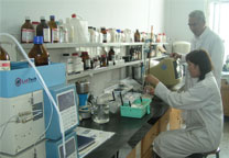 青潔能環保實驗室一角